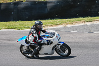 cadwell-park;cadwell-park-photographs;cadwell-trackday-photographs;enduro-digital-images;event-digital-images;eventdigitalimages;peter-wileman-photography;racing-digital-images;trackday-digital-images;trackday-photos